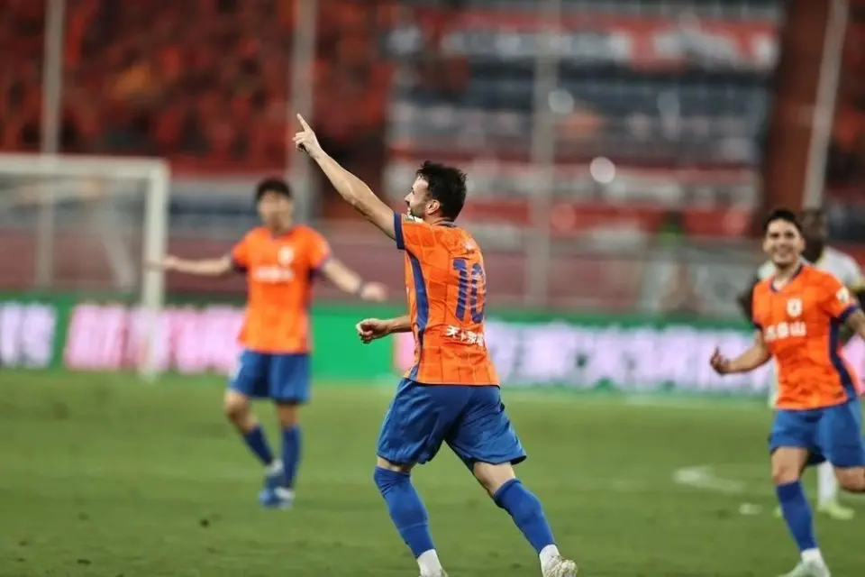 泰山队是极, 狂轰了, alt 泰山队是极, 狂轰了, alt