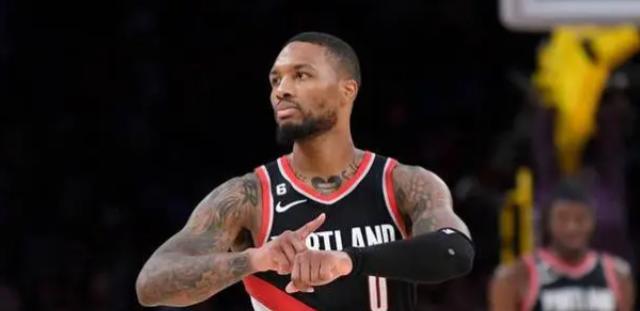 利拉德上赛, 为一名小后 利拉德上赛, 为一名小后