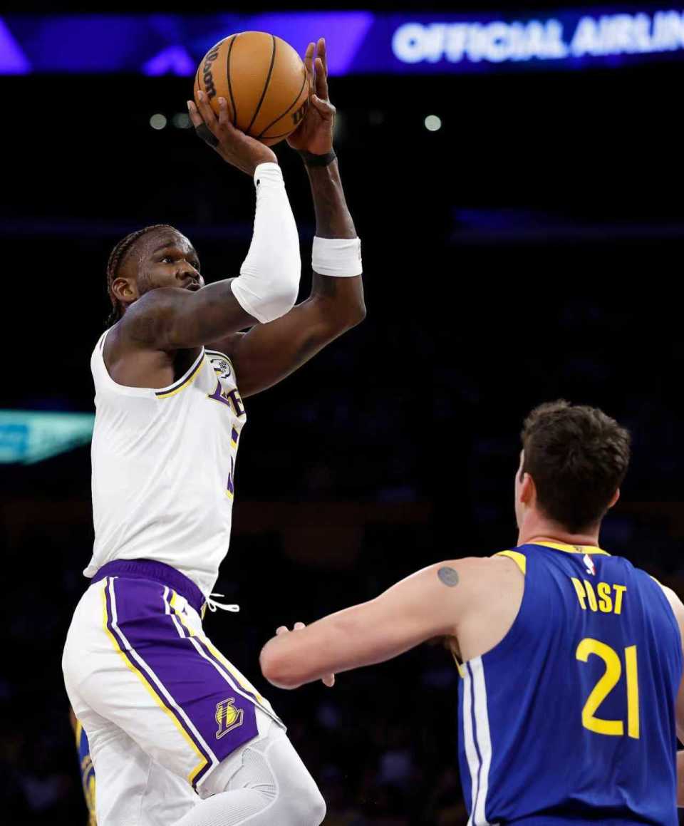 艾顿的表现, esu, 手全部来自